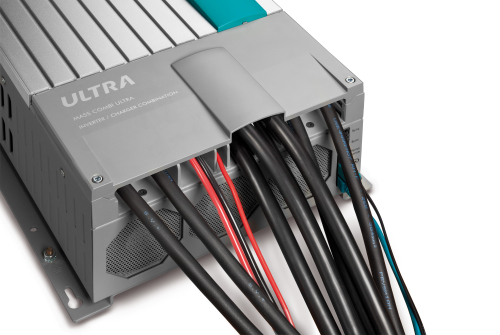 Mastervolt Mass Combi Ultra  12/3000-150 (230V)