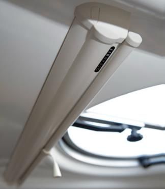 Dometic OceanAir Hatchshade
